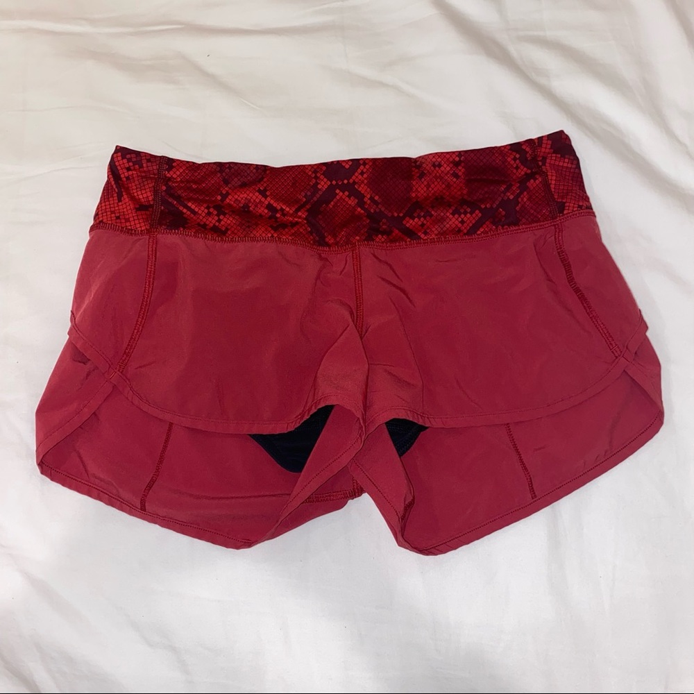 Lululemon speed up shorts! 2.5”